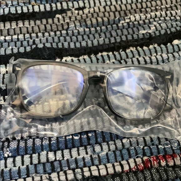 Blue light glasses - Picture 1 of 2